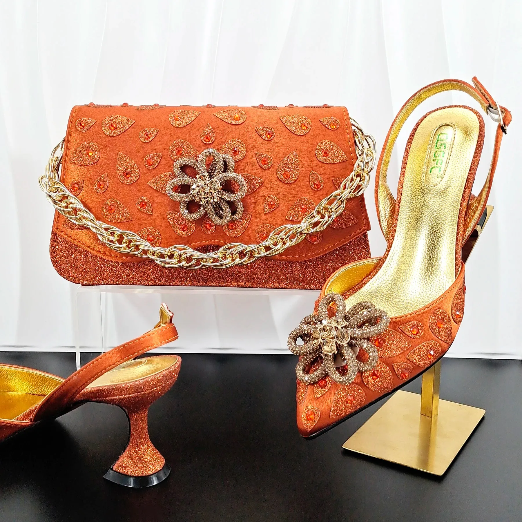 Classic Matching High Heels And Bag Set