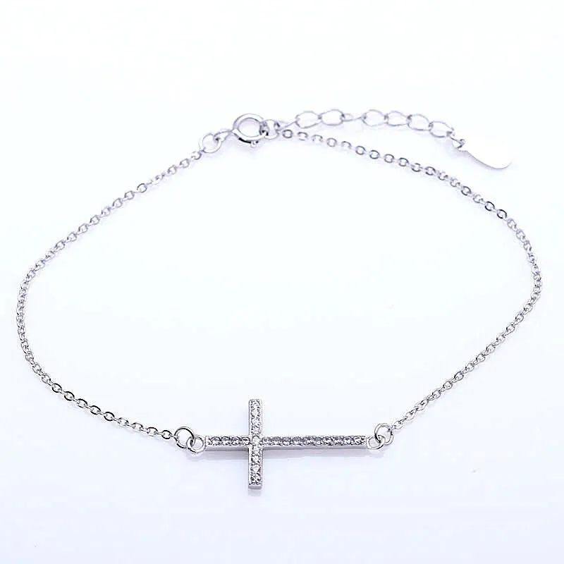 KAROLINA SIDE CROSS BRACELET
