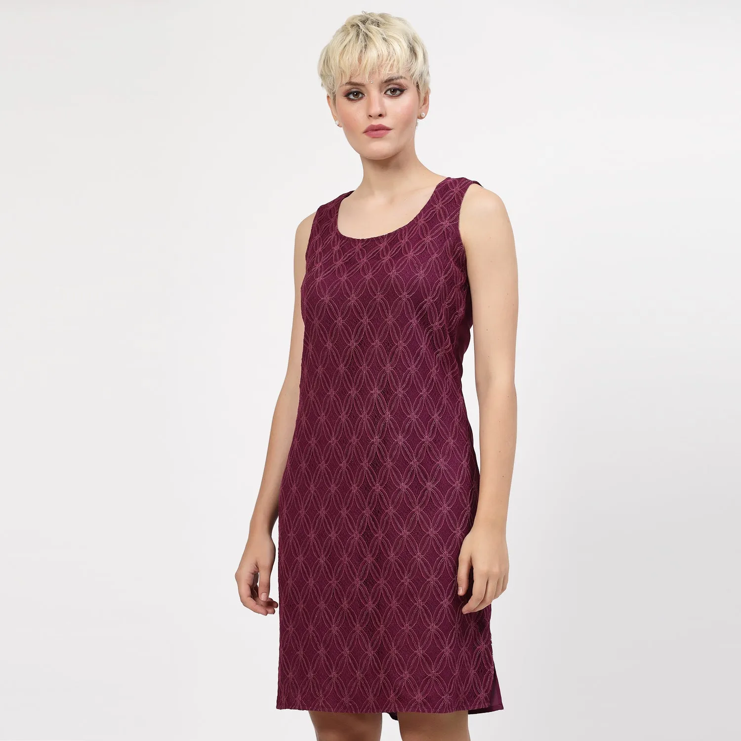 Purple Sleeveless Dress With Lace Fabric