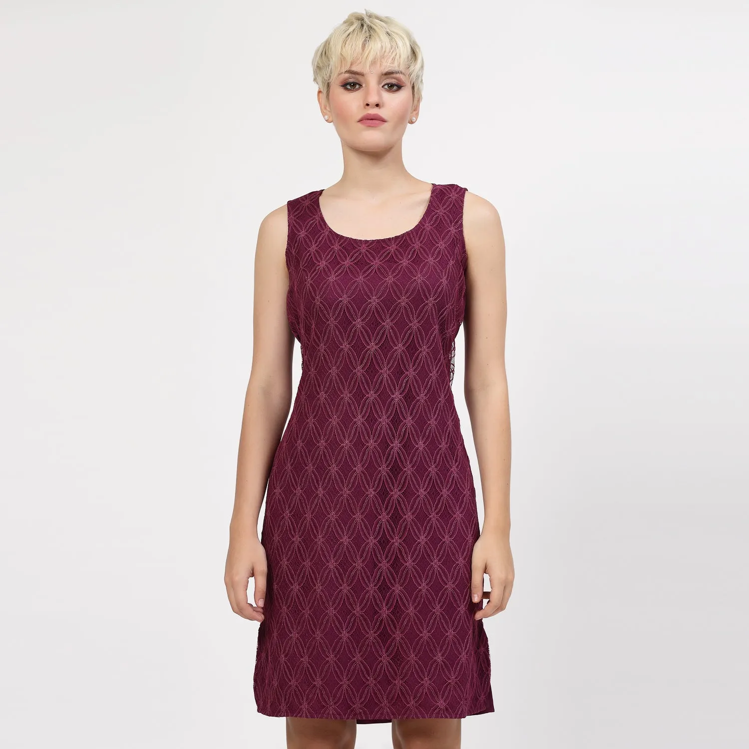 Purple Sleeveless Dress With Lace Fabric